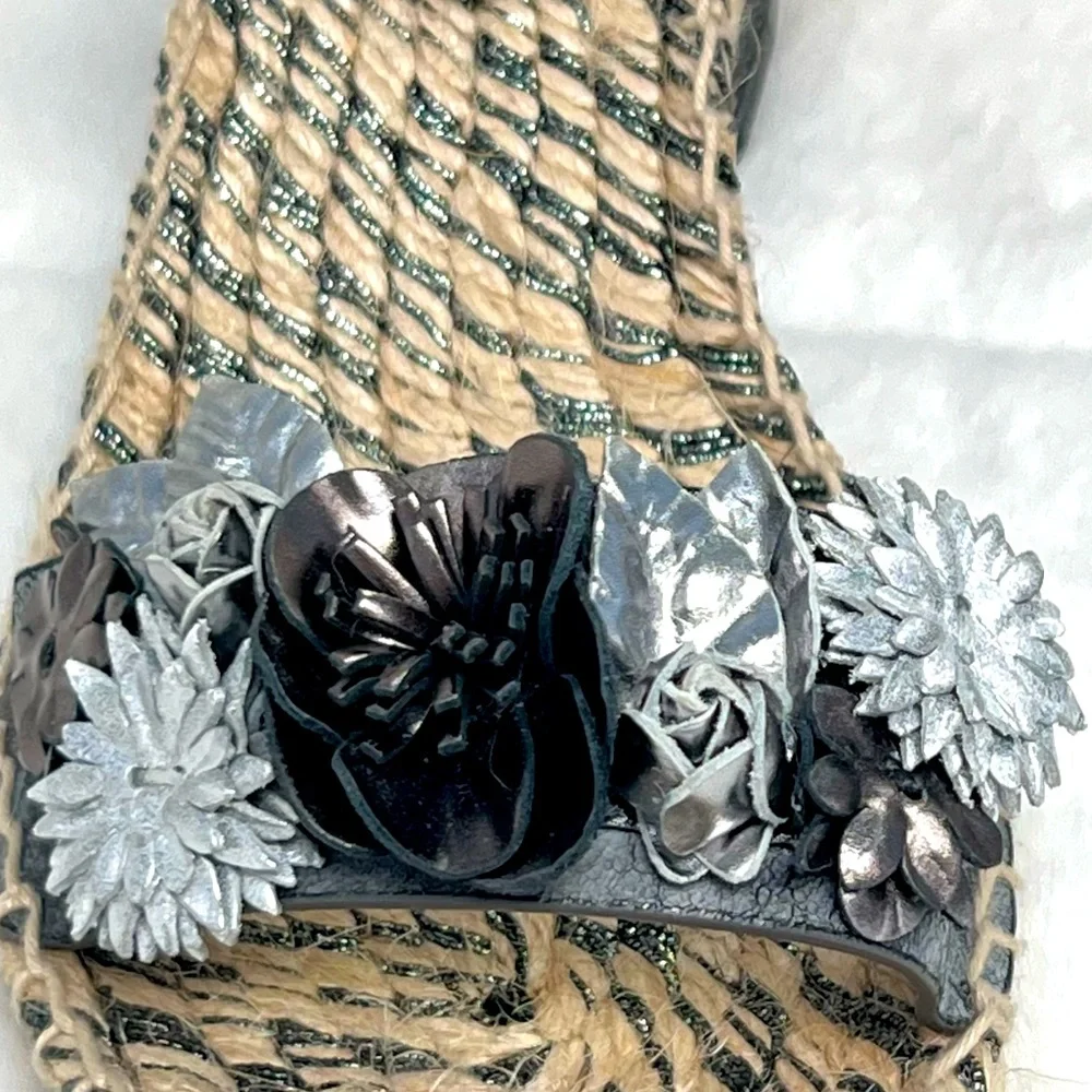 NEW Donald J Pliner Metallic Leather Flower Appliqué & Jute Wedge Heel Sandals